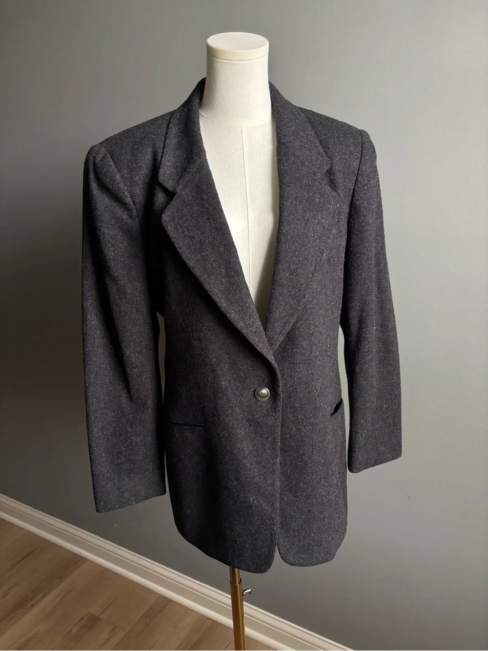 Jones Wear Vintage 100% Wool Blazer